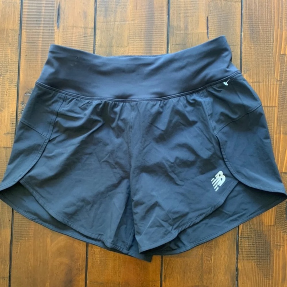 New Balance Accelerate Running Short 5” inseam SM